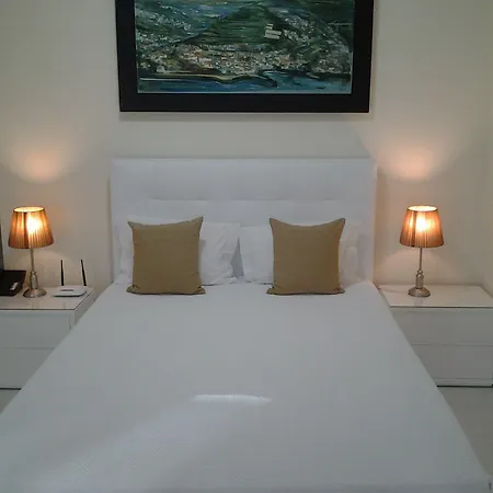 Konukevi Sao Francisco 4*