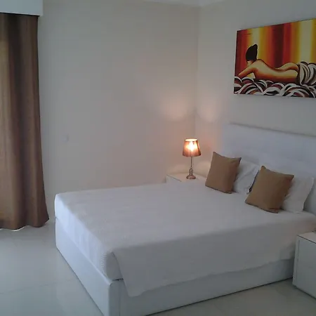 Sao Francisco Guest house 4*